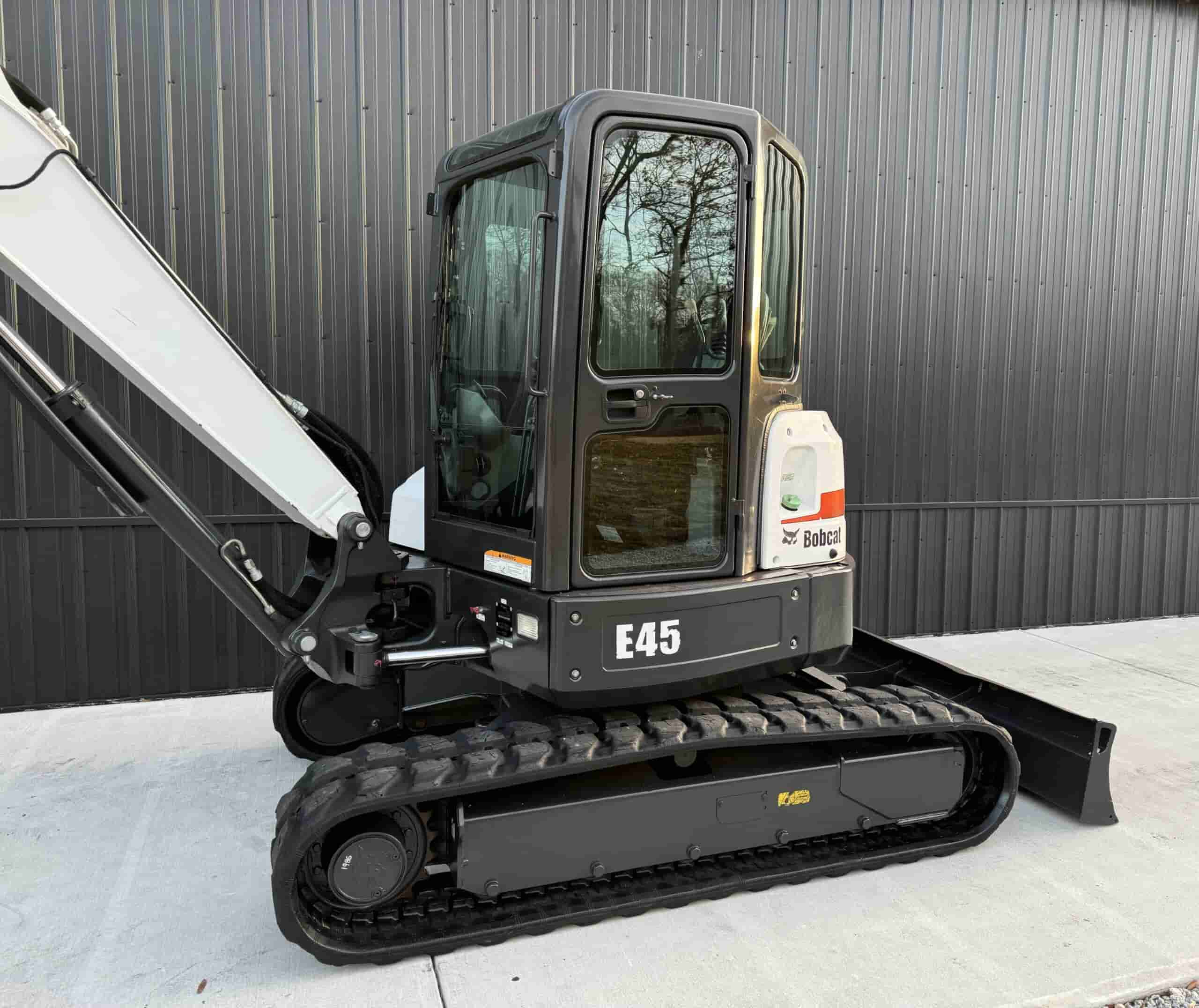 2017 BOBCAT E45 CLEAN
